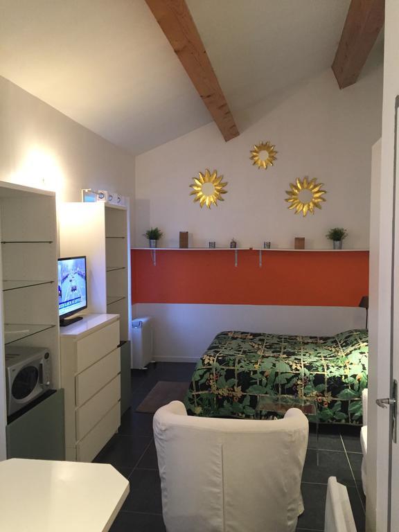 Charmant Studio Brignoles Buitenkant foto